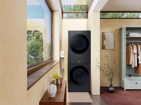 '미세플라스틱저감 코스'를 사용할 수 있는 2023년형 '비스포크 그랑데 AI 탑핏'. 삼성전자 제공